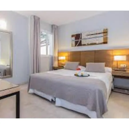 Alanda Club Apartmanhotel 4*